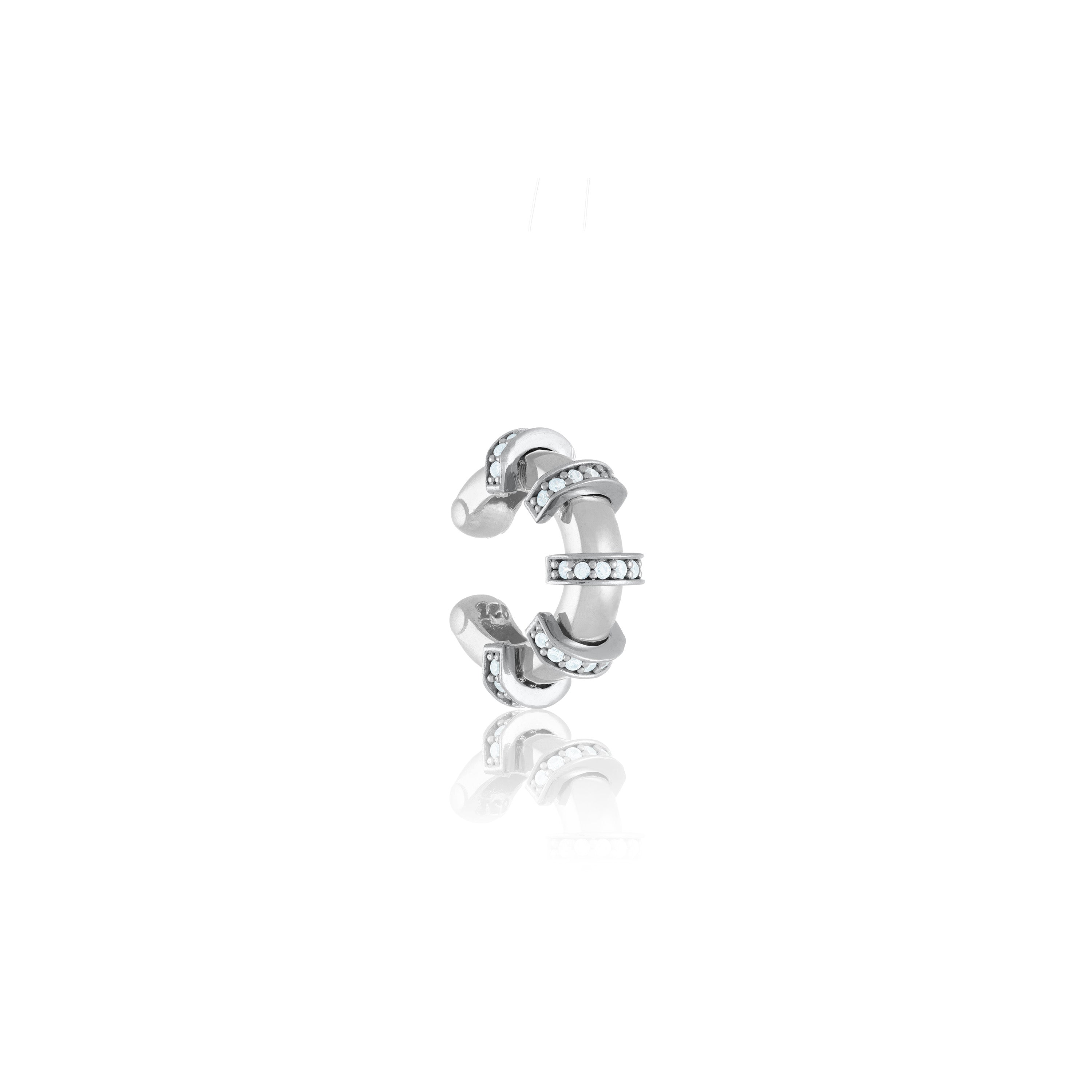 Five Cubic Zirconia Stirpes Circle Ear Cuff