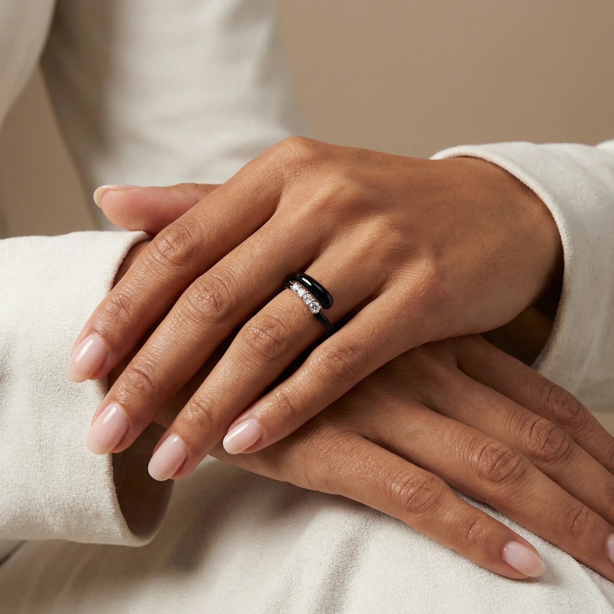 Four Graduated CZ Wrap Enamel Ring - Silver White