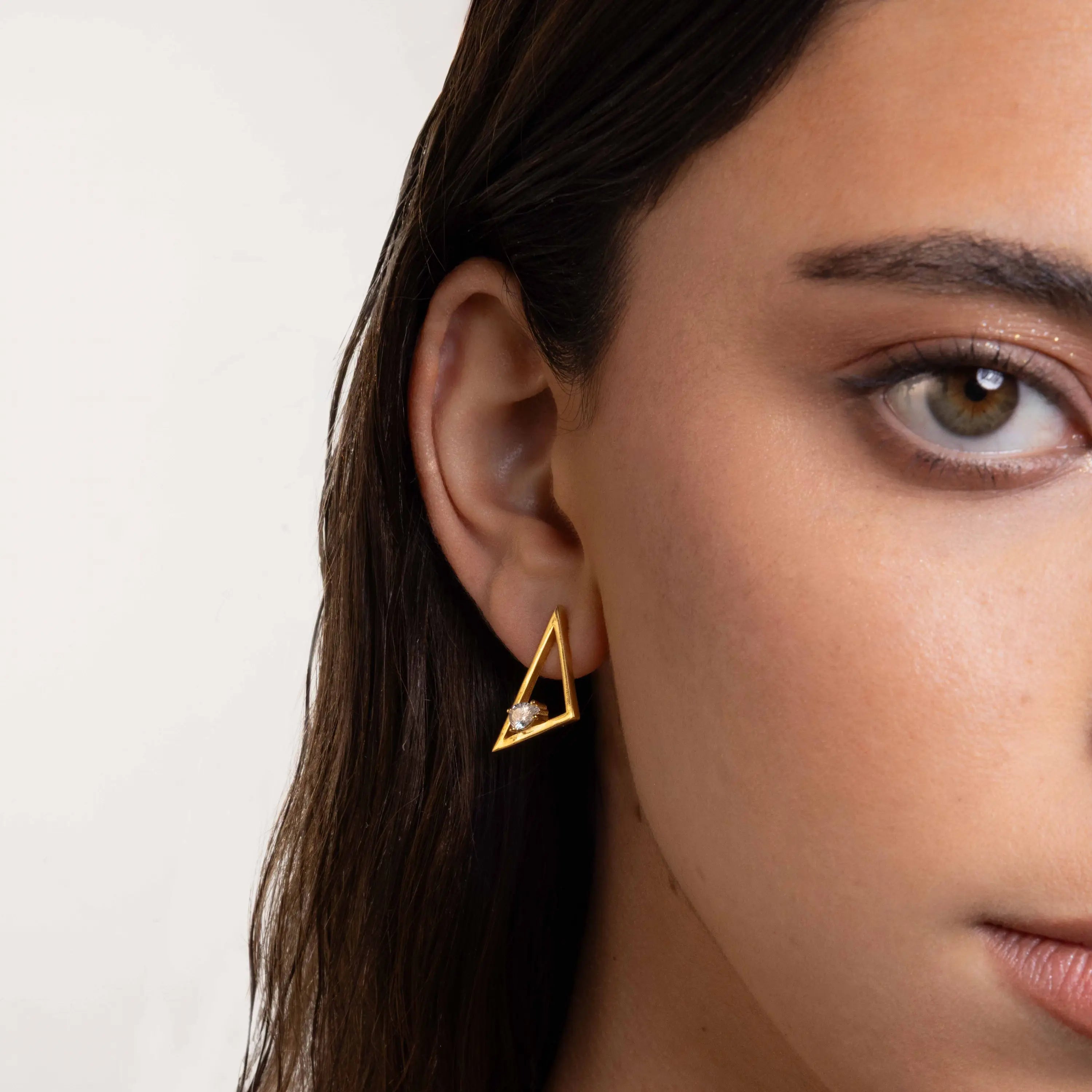 One Oval Asymmetric Triangle Statement Earrings - Gold White