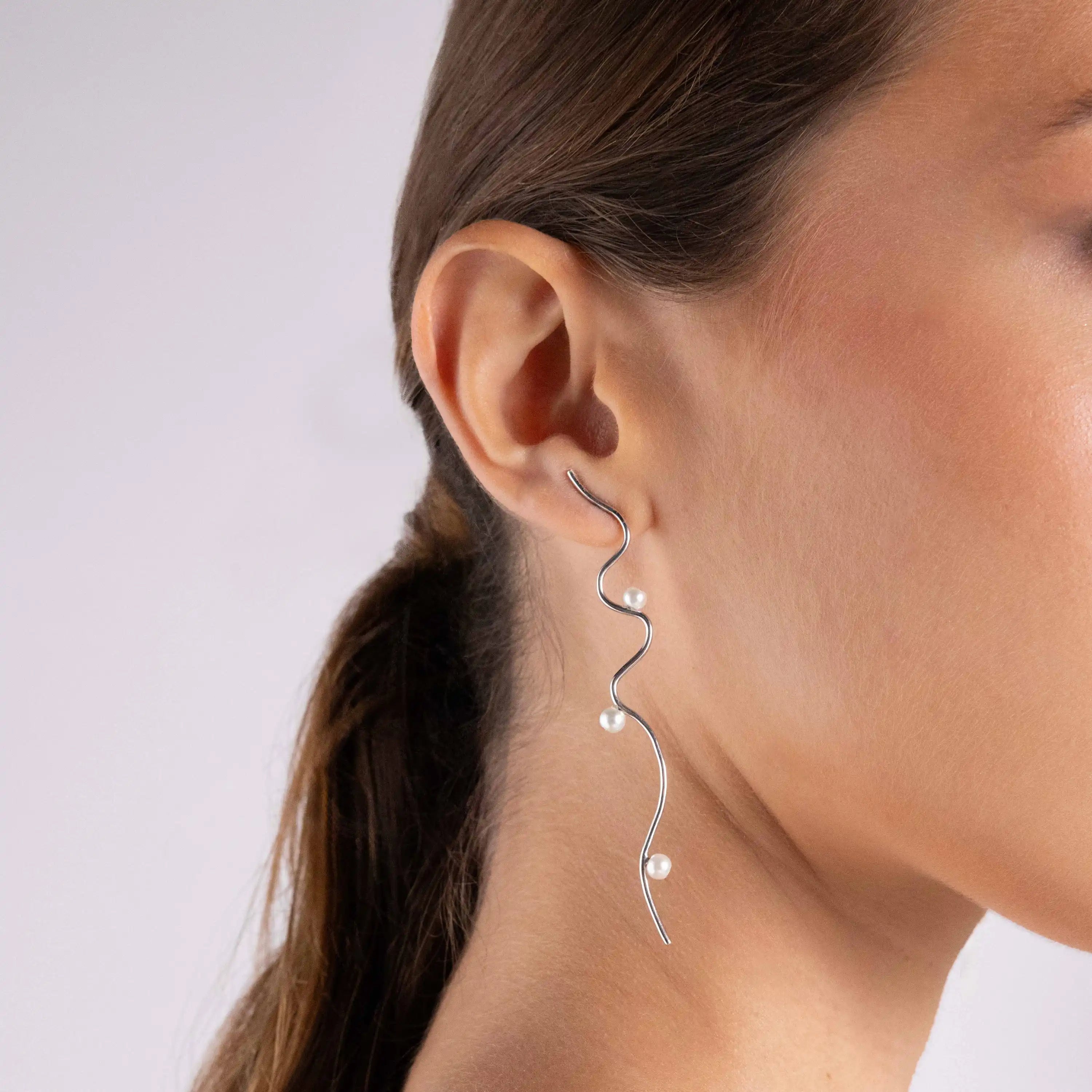 Pearl Wavy Wire Dangle Earrings - Silver White